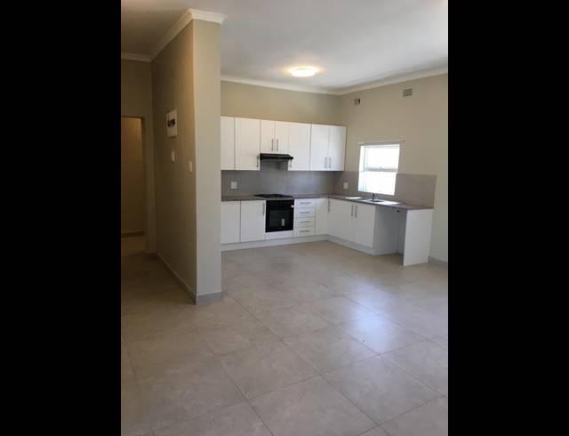 3 BEDROOM PROPERTY TO RENT IN GOODWOOD CENTRAL